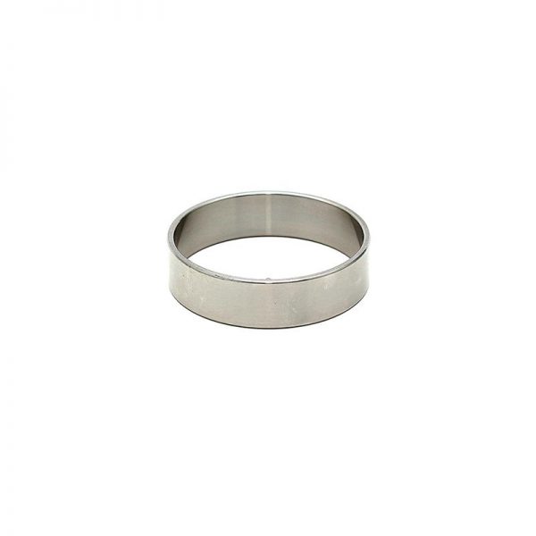 Anillo de Acero para el Pene Color Plata diseñado por la marca BONDAGE PLAY