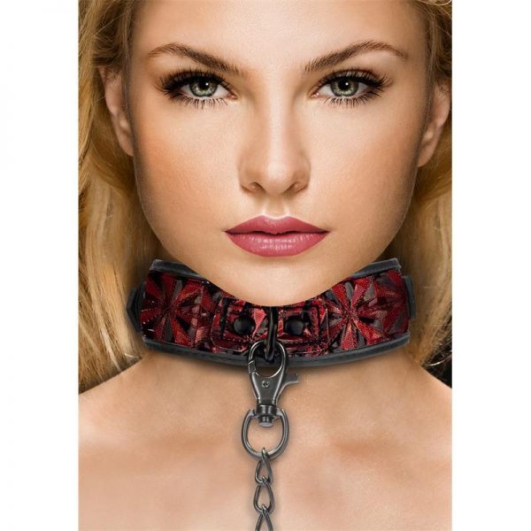 Collar con Correa Aujstable Neopreno Burgundy fabricado por OUCH LUXURY