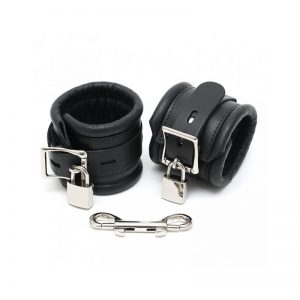 Esposas de Pies Cuero Negro con Candado 7cm barato