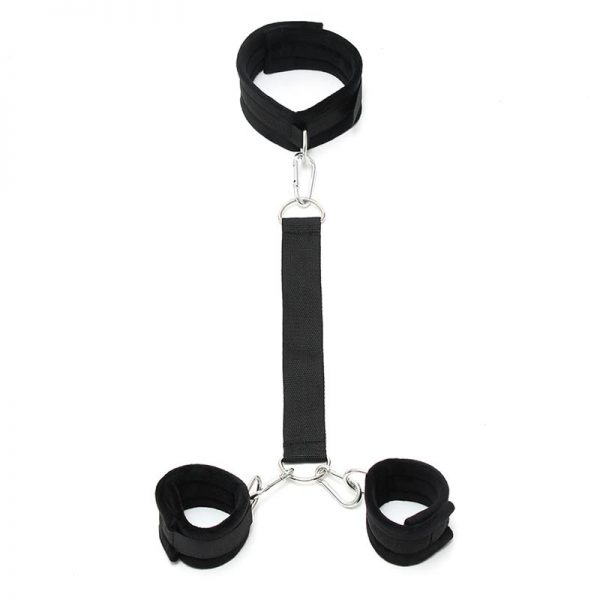 Collar con Esposas Ajustables  Negro de calidad